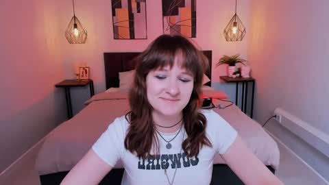  Clover  follow me  online show from 02-02-25, 01:52