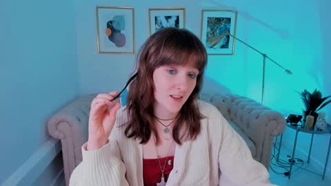  Clover  follow me  online show from 02-04-25, 05:23