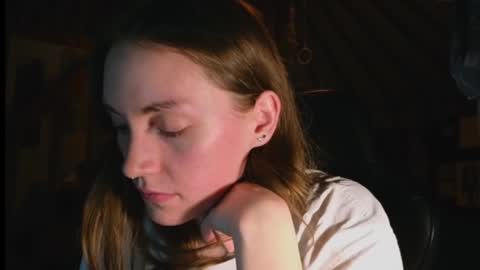 Snapshot of clover_tully chatting on 02-28-25, 07:48 Clover online show from 02-28-25, 07:48