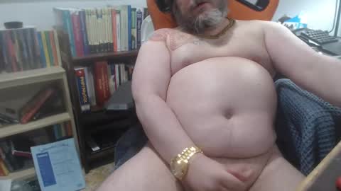 Snapshot of clyde_money chatting on 01-11-25, 01:37 Clyde Money online show from 01-11-25, 01:37