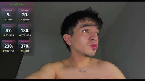 Johan   online show from 11-17-25, 01:33