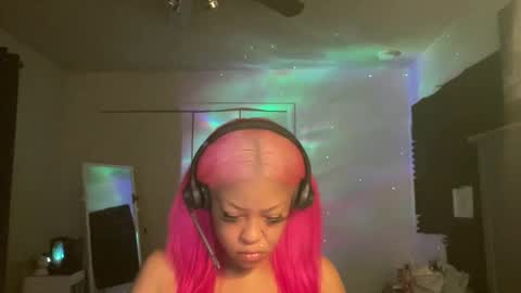 Snapshot of cocanutt_ chatting on 01-23-25, 12:19 CocaNutt online show from 01-23-25, 12:19