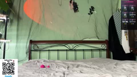 Snapshot of cock_and_lock chatting on 11-22-25, 06:18 Herman online show from 11-22-25, 06:18