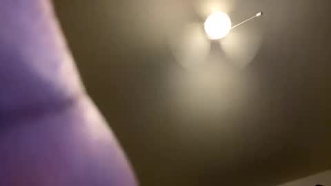 Snapshot of cockdixon chatting on 10-24-25, 08:22 cockdixon online show from 10-24-25, 08:22