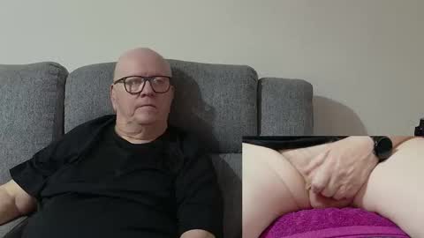 Charlie. online show from 11-11-25, 11:43