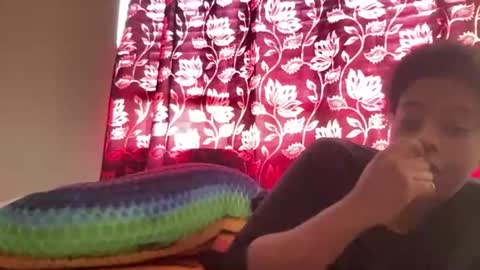 coco_dabaddest25 online show from 12-31-24, 08:02