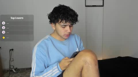 Snapshot of cody_evanss chatting on 09-17-25, 01:18 cody online show from 09-17-25, 01:18