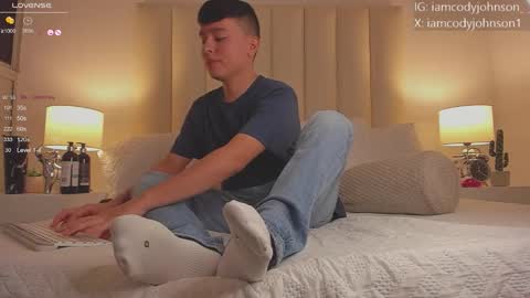 Snapshot of cody_johnsonn_ chatting on 10-26-25, 12:05 CODY online show from 10-26-25, 12:05