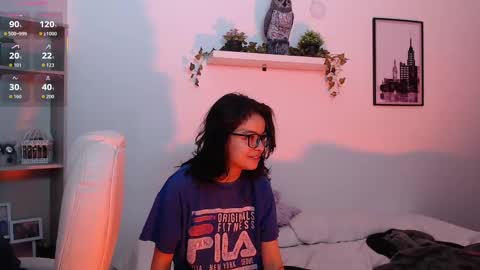 Phia And Luna online show from 10-22-25, 03:40