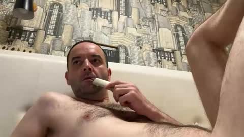 Snapshot of colambus555 chatting on 10-25-25, 03:36 colambus555 online show from 10-25-25, 03:36