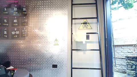 ColeThunder online show from 01-10-25, 05:56