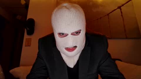 Snapshot of colin_1996 chatting on 11-16-25, 03:45 colin_1996 online show from 11-16-25, 03:45