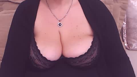 Maddison online show from 01-05-25, 05:09