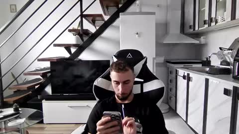 collegegymbro online show from 10-04-25, 03:32