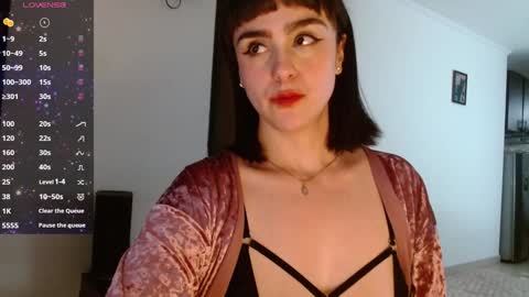 Collette online show from 12-23-24, 03:44