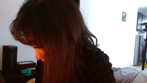 Collette online show from 01-06-25, 04:02