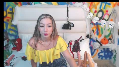 valentina online show from 10-09-25, 11:30