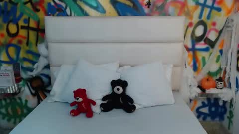 valentina online show from 10-17-25, 12:19