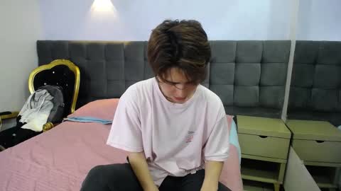 collinstone online show from 12-17-24, 09:05