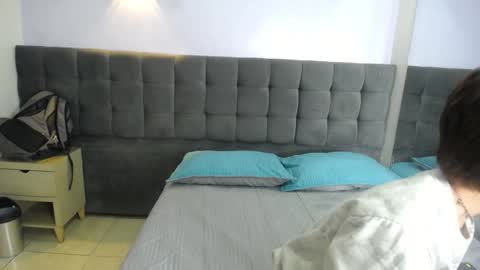 collinstone online show from 01-24-25, 01:14