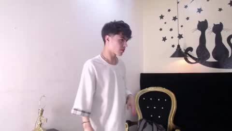 collinstone online show from 10-22-25, 04:51