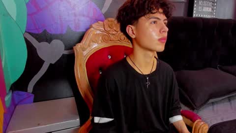 collinstone online show from 10-28-25, 05:04