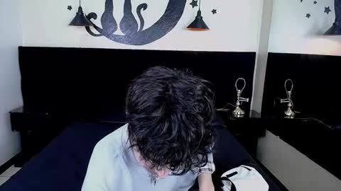 collinstone online show from 11-16-25, 04:12