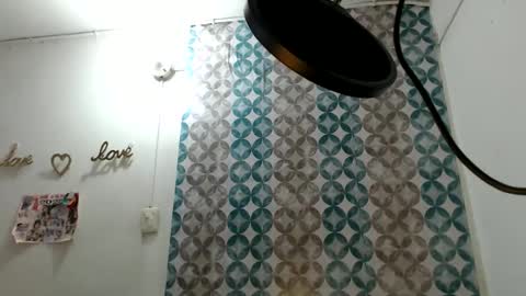 Snapshot of colombi4spice chatting on 12-14-25, 06:01 viviana online show from 12-14-25, 06:01