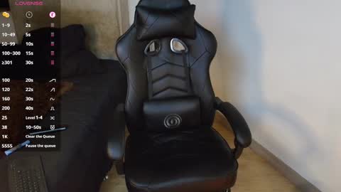 colombianmuscle8 online show from 10-08-25, 02:20