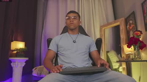 colstorw_ online show from 04-08-26, 10:04