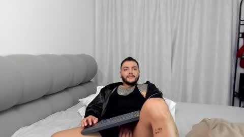 Jhoan online show from 03-08-25, 04:12