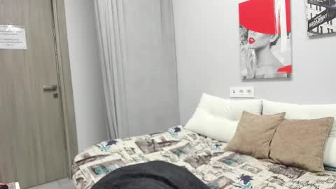 Snapshot of comely_camillla chatting on 01-19-26, 01:20 Camilla online show from 01-19-26, 01:20