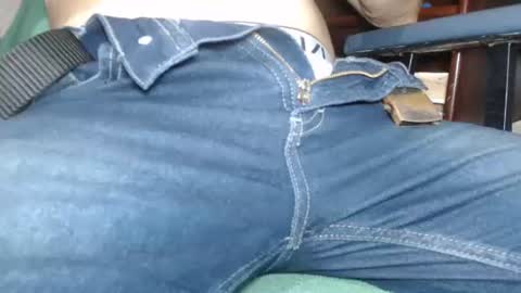 complacent12 online show from 10-12-25, 08:08