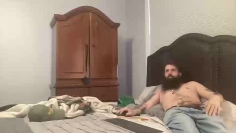 Snapshot of concentralized chatting on 02-05-25, 08:35 Matt online show from 02-05-25, 08:35