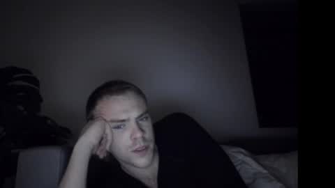 Snapshot of confessionsofalonelylover chatting on 01-12-26, 01:38 dreamy eyed lover online show from 01-12-26, 01:38