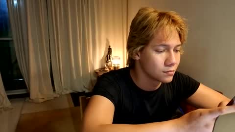 Snapshot of connie_varela chatting on 02-11-26, 02:16 new account online show from 02-11-26, 02:16