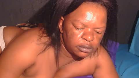 Snapshot of conny685249 chatting on 02-10-26, 01:43 conny online show from 02-10-26, 01:43