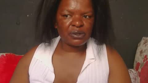 Snapshot of conny685249 chatting on 02-18-26, 12:01 conny online show from 02-18-26, 12:01