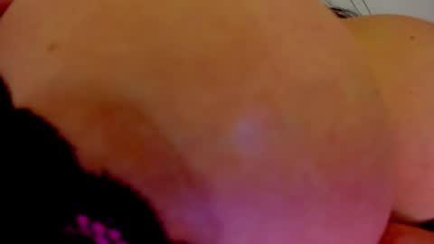 Snapshot of connyhot69 chatting on 11-21-25, 09:08 CONNY online show from 11-21-25, 09:08