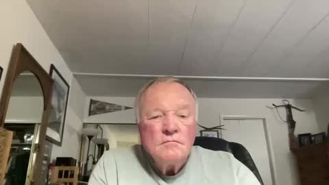 cookoosnest online show from 10-30-25, 05:53