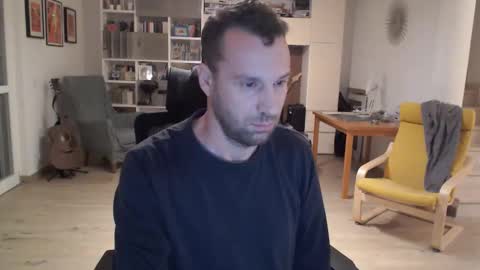 Snapshot of coolnerdguy79 chatting on 12-19-25, 06:15 coolnerdguy79 online show from 12-19-25, 06:15