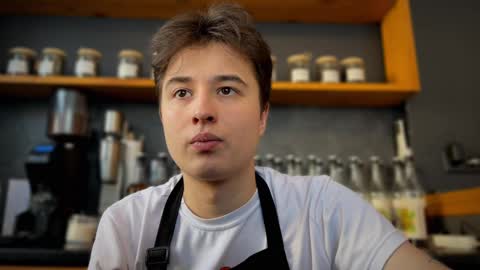 Snapshot of coolskum00 chatting on 02-19-25, 07:28 Lisa and Alen online show from 02-19-25, 07:28