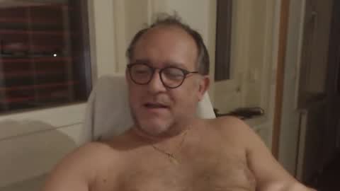 Snapshot of coquin369 chatting on 10-21-25, 08:20 Coquin369 online show from 10-21-25, 08:20