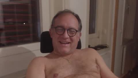 Snapshot of coquin369 chatting on 11-02-25, 08:44 Coquin369 online show from 11-02-25, 08:44