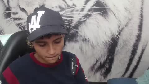 Cora online show from 02-03-25, 11:58