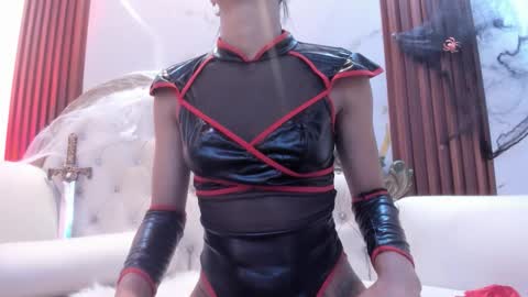 Snapshot of coraliebronson chatting on 10-22-25, 08:30 Coralie Bronson online show from 10-22-25, 08:30