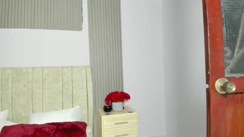 coraline hot18 online show from 01-28-25, 02:43