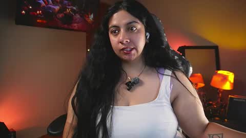 Snapshot of coraline_latin chatting on 11-03-25, 11:15 Coraline online show from 11-03-25, 11:15