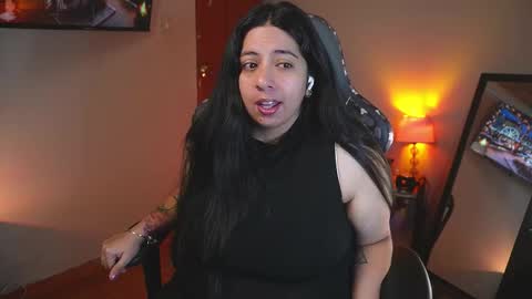 Snapshot of coraline_latin chatting on 11-23-25, 12:05 Coraline online show from 11-23-25, 12:05