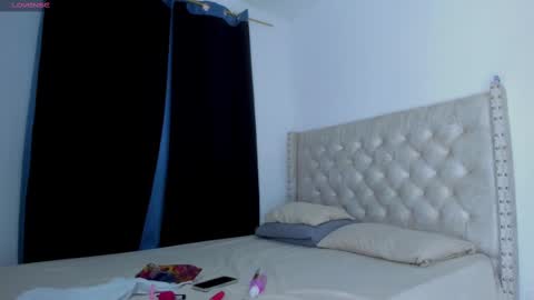 Snapshot of coralinej0nes chatting on 09-18-25, 09:28 Coraline online show from 09-18-25, 09:28